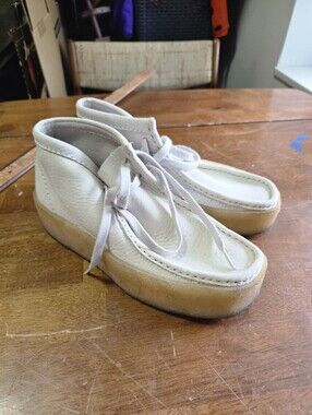 Clarks Originals Wallabee Cup Boot - White Nubuck - Women’s UK 4 / US 6.5